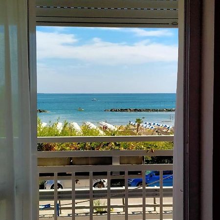 Hotel Ristorante Miramare Pesaro Esterno foto